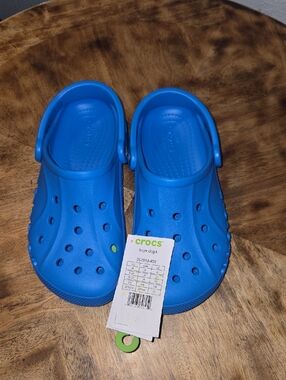 Crocs Unisex Kids "Baya" Clogs In Size J4